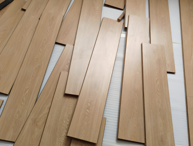 嘉兴回收出售地板